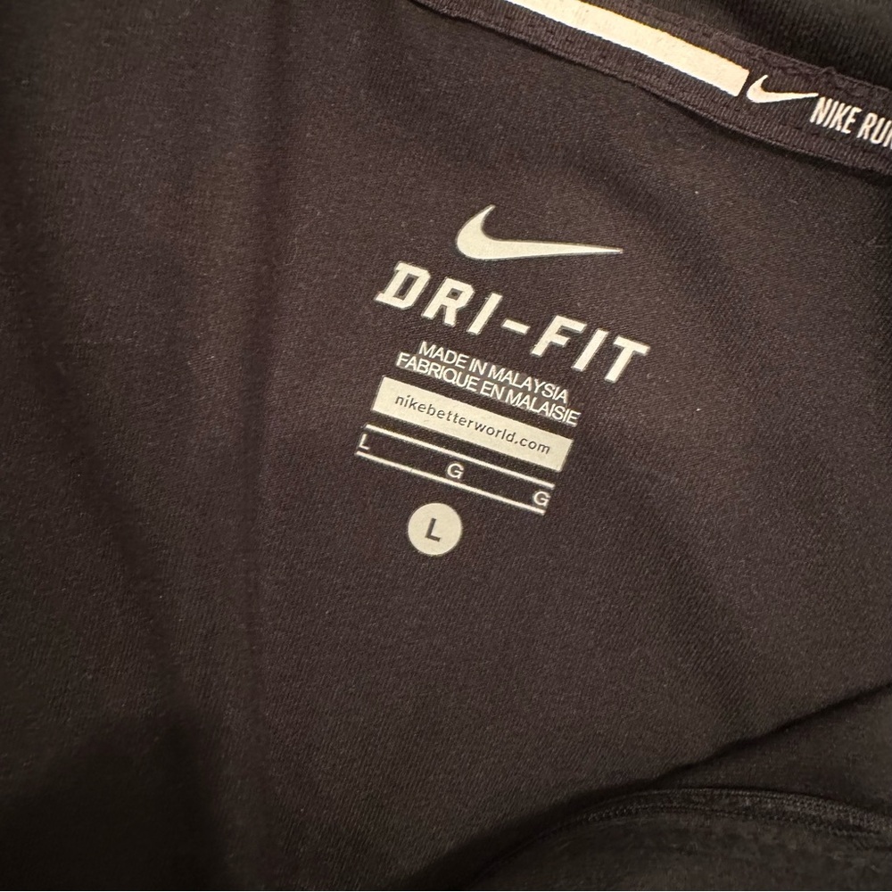 Nike pullover - Picture 2 of 2